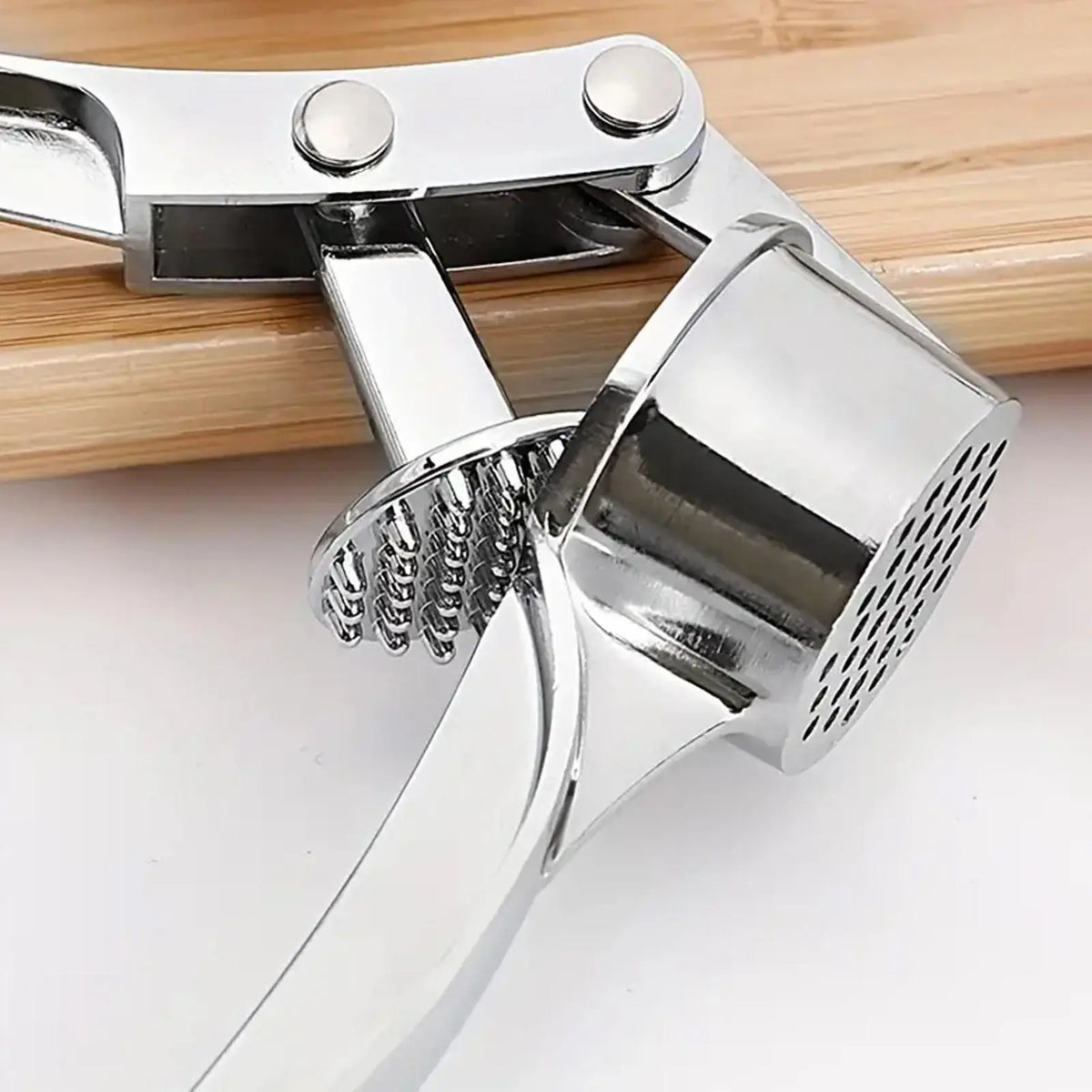 Stainless Steel 5-in-1 Garlic Press Multi-Tool - Versatile Kitchen Utensil with Mincer, Crusher, Bottle Opener, Pit Remover, Ideal for Home Use and Gift Giving