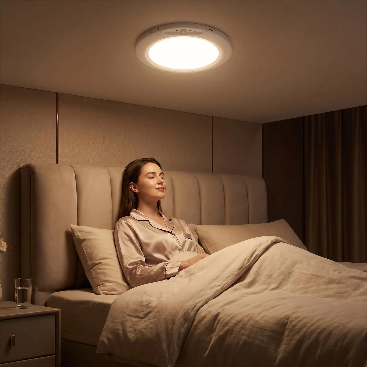 Ceiling Light with Magnetic Sensor, 15 RGB Color-Changing Modes, Large 7000 Mah Rechargeable Battery, round LED Lamp